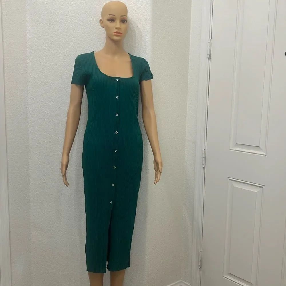 ZARA RibbedāKnit Bodycon Midi T-Shirt Ribbed Dress Scoop Neck Green ShortāSleeve